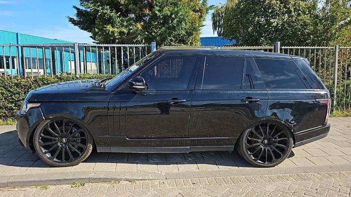 Landrover Range Rover Sport 5.0 V8 32V Supercharged Samochód złomowany (2014, Czarny)