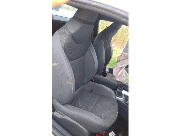 Renault Wind 1.2 16V TCE Sloopvoertuig (2011, Wit)