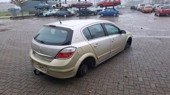 Opel Astra H 1.6 16V Twinport Sloopvoertuig (2004, Geel)