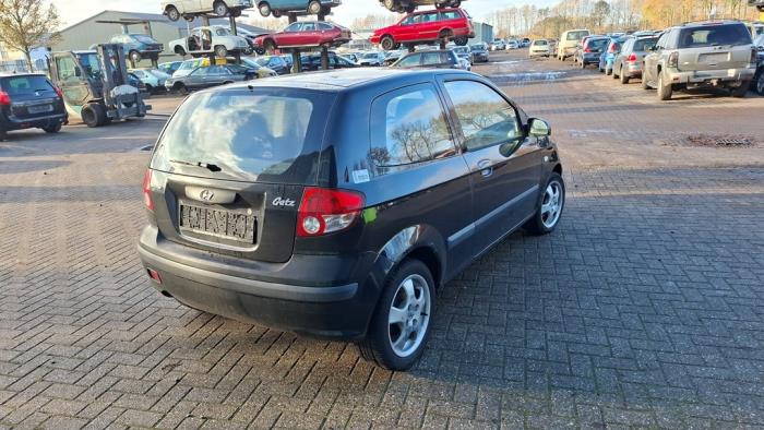 Hyundai Getz 1.3i 12V Samochód złomowany (2004, Czarny)