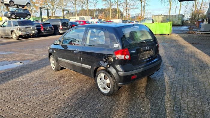 Hyundai Getz 1.3i 12V Samochód złomowany (2004, Czarny)