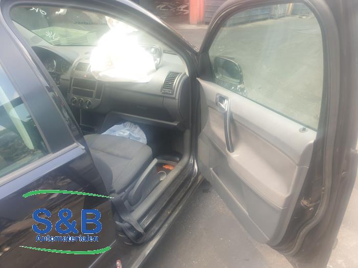 Volkswagen Polo IV 1.4 16V Sloopvoertuig (2004, Zwart)