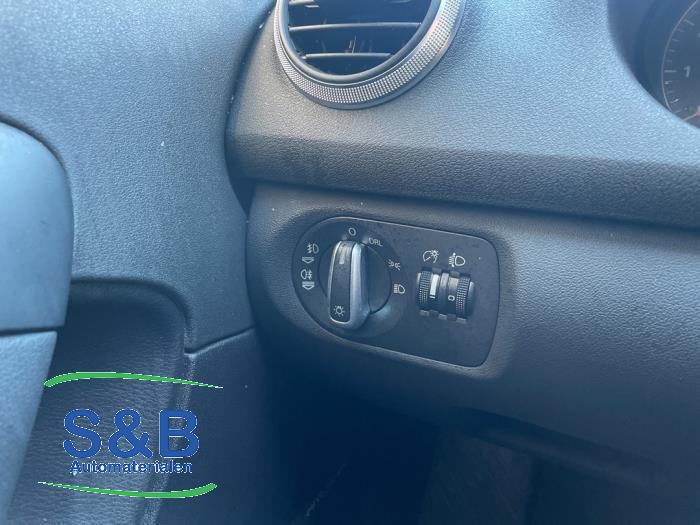 Audi A3 Sportback 1.4 TFSI 16V Samochód złomowany (2010, Szary)