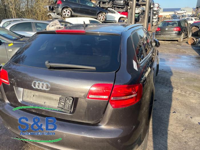 Audi A3 Sportback 1.4 TFSI 16V Samochód złomowany (2010, Szary)