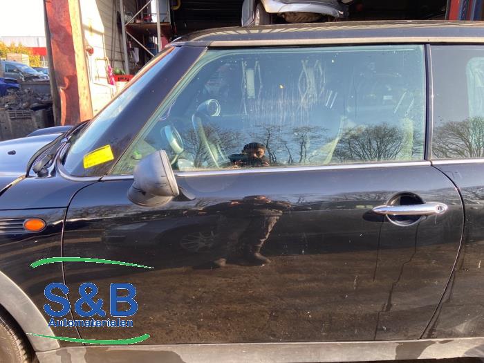 Mini Mini One/Cooper 1.6 16V One Sloopvoertuig (2005, Zwart)