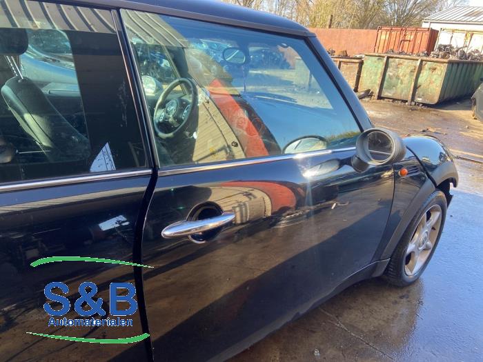 Mini Mini One/Cooper 1.6 16V One Sloopvoertuig (2005, Zwart)