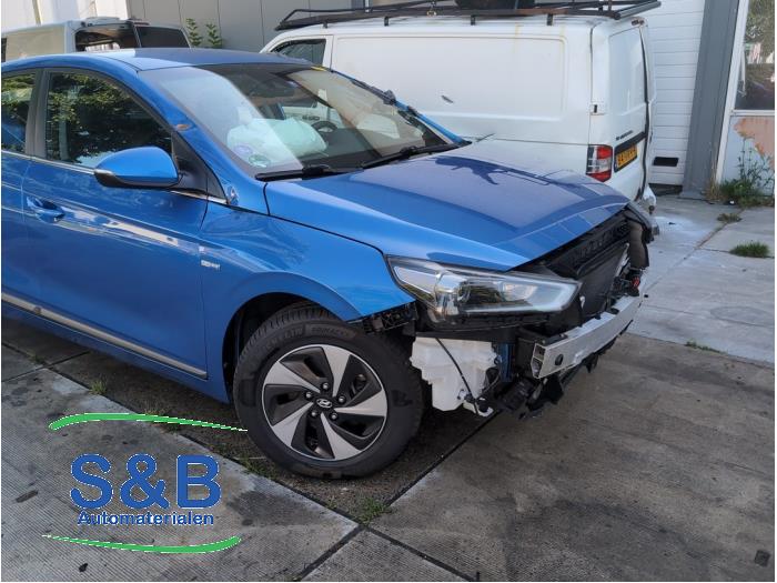 Hyundai Ioniq 1.6 GDI 16V Hybrid Sloopvoertuig (2018, Blauw)