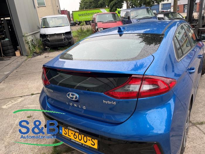 Hyundai Ioniq 1.6 GDI 16V Hybrid Sloopvoertuig (2018, Blauw)