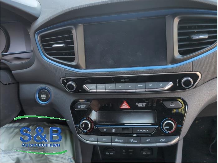 Hyundai Ioniq 1.6 GDI 16V Hybrid Sloopvoertuig (2018, Blauw)