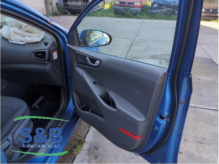 Hyundai Ioniq 1.6 GDI 16V Hybrid Sloopvoertuig (2018, Blauw)