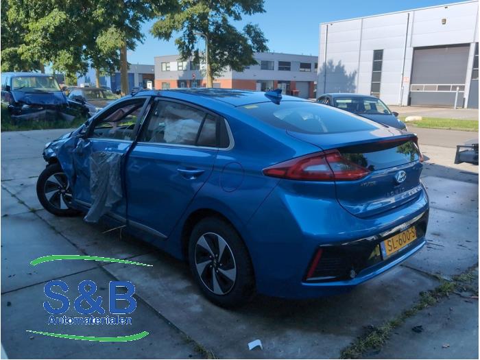 Hyundai Ioniq 1.6 GDI 16V Hybrid Sloopvoertuig (2018, Blauw)