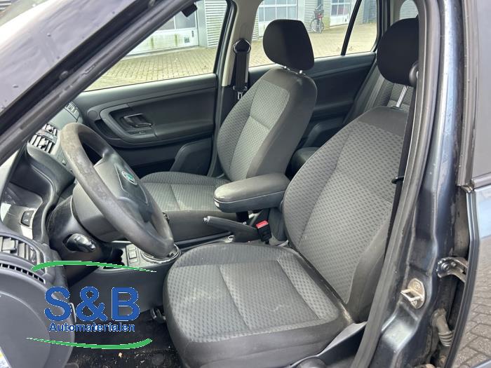 Skoda Fabia II Combi 1.2 TDI 12V Greenline Sloopvoertuig (2010, Grijs)