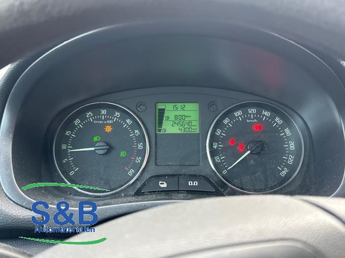 Skoda Fabia II Combi 1.2 TDI 12V Greenline Sloopvoertuig (2010, Grijs)