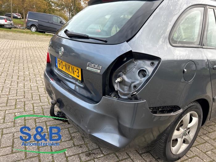 Skoda Fabia II Combi 1.2 TDI 12V Greenline Sloopvoertuig (2010, Grijs)