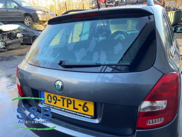 Skoda Fabia II Combi 1.2i 12V Sloopvoertuig (2012, Grijs)