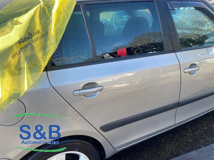 Skoda Fabia Sloopvoertuig (2011, Beige)