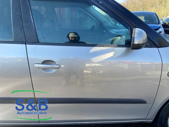 Skoda Fabia Sloopvoertuig (2011, Beige)