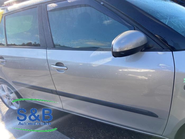 Skoda Fabia Sloopvoertuig (2011, Beige)