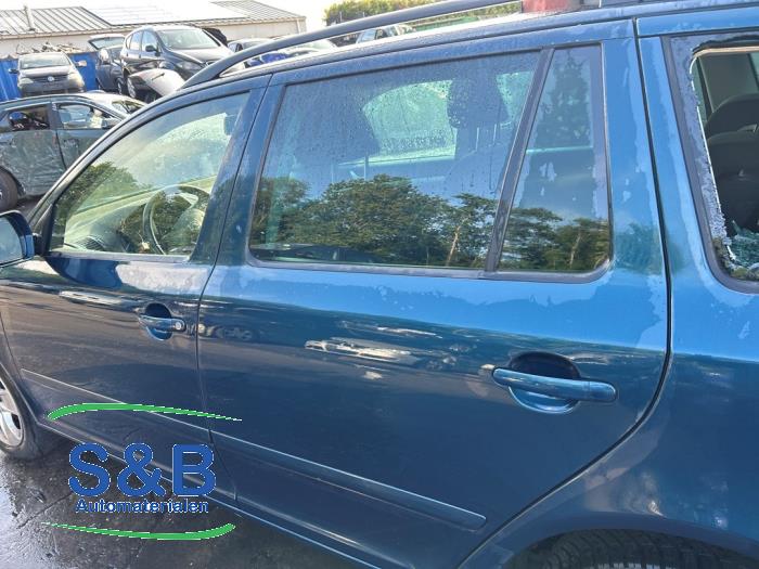 Skoda Octavia Combi 1.6 TDI Greenline Sloopvoertuig (2011, Blauw)