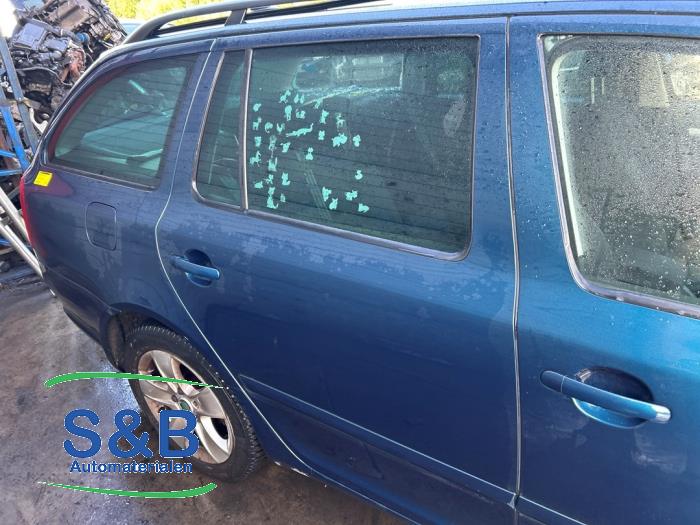 Skoda Octavia Combi 1.6 TDI Greenline Sloopvoertuig (2011, Blauw)