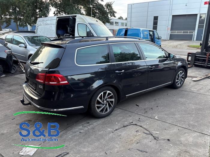 Volkswagen Passat Variant 2.0 TDI 16V 140 Sloopvoertuig (2012, Metallic, Donker, Zwart)