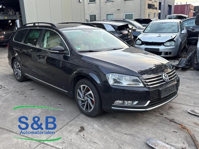 Volkswagen Passat Variant 2.0 TDI 16V 140 Sloopvoertuig (2012, Metallic, Donker, Zwart)