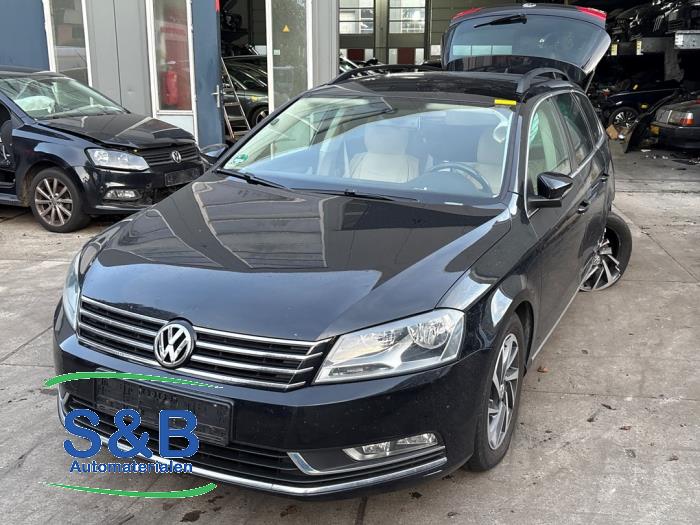 Volkswagen Passat Variant 2.0 TDI 16V 140 Sloopvoertuig (2012, Metallic, Donker, Zwart)