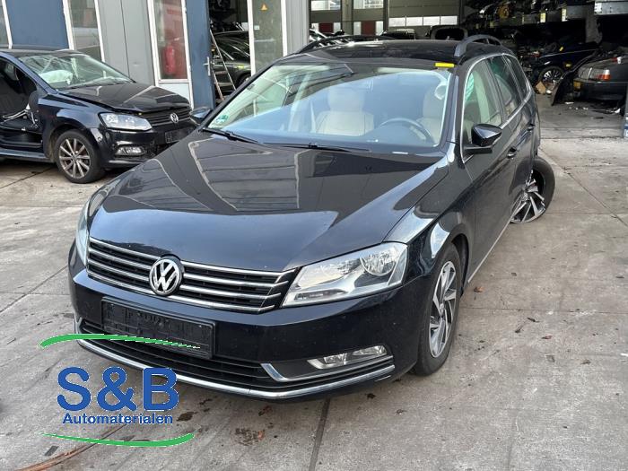 Volkswagen Passat Variant 2.0 TDI 16V 140 Sloopvoertuig (2012, Metallic, Donker, Zwart)