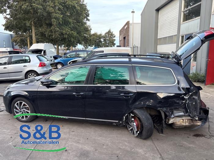 Volkswagen Passat Variant 2.0 TDI 16V 140 Sloopvoertuig (2012, Metallic, Donker, Zwart)