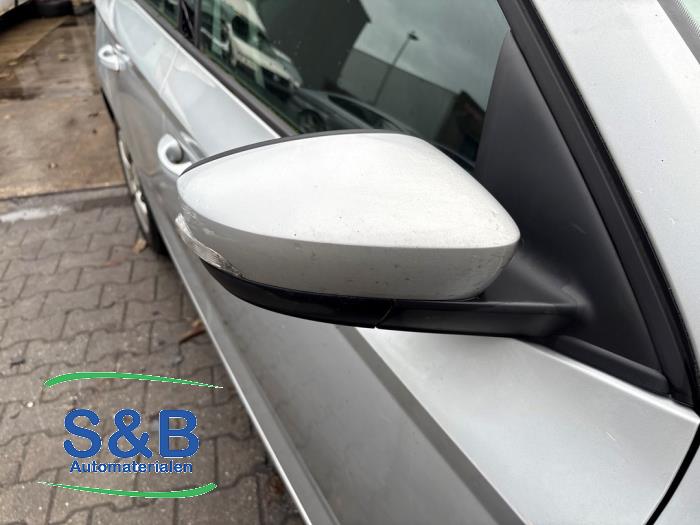 Skoda Fabia III 1.0 12V Skrotfordon (2017, GRIJS)