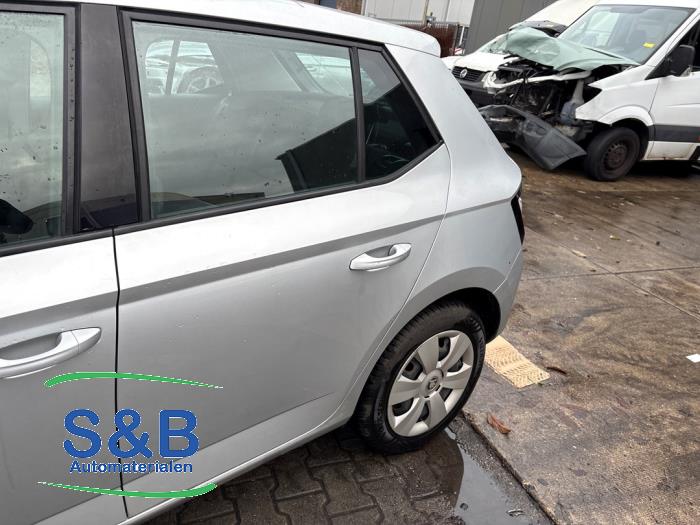 Skoda Fabia III 1.0 12V Skrotfordon (2017, GRIJS)