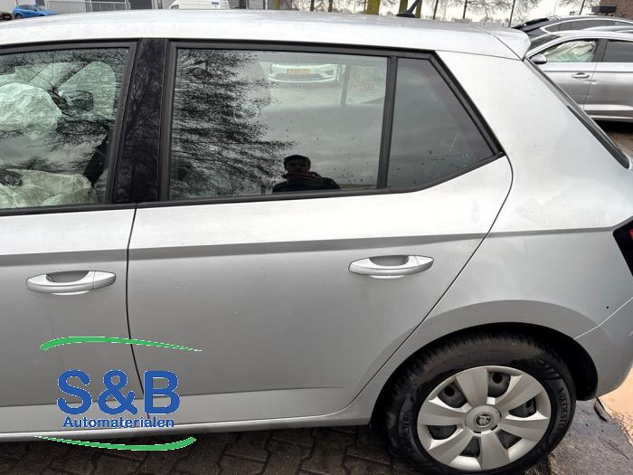 Skoda Fabia III 1.0 12V Skrotfordon (2017, GRIJS)