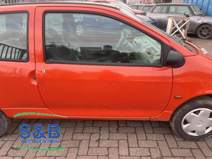 Renault Twingo 1.2 Skrotfordon (1999, ORANJE)