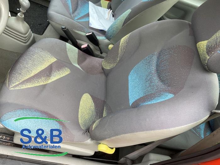 Renault Twingo 1.2 Skrotfordon (1999, ORANJE)