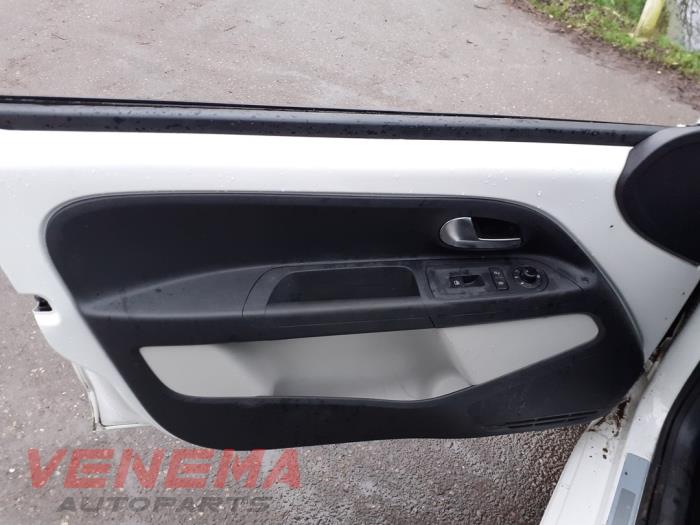 Volkswagen Up! 1.0 12V 75 Sloopvoertuig (2014, Metallic, Wit)