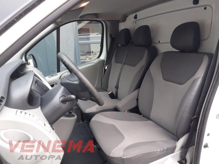 Renault Trafic New 2.0 dCi 16V 90 Skrotfordon (2012, WIT)