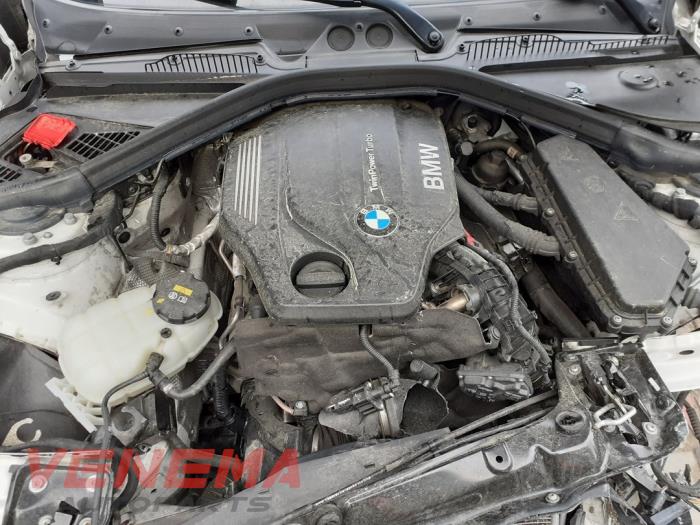 BMW 1 serie 120d TwinPower Turbo 2.0 16V Samochód złomowany (2017, Bialy)