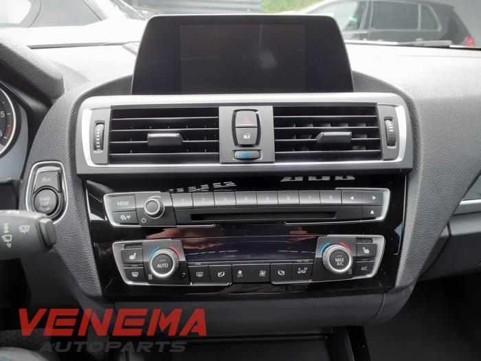 BMW 1 serie 120d TwinPower Turbo 2.0 16V Samochód złomowany (2017, Bialy)