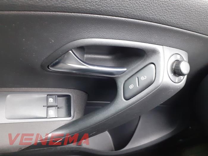 Volkswagen Polo V 1.2 TDI 12V BlueMotion Skrotfordon (2012, WIT)