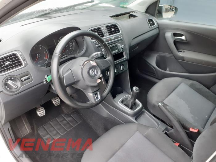 Volkswagen Polo V 1.2 TDI 12V BlueMotion Skrotfordon (2012, WIT)