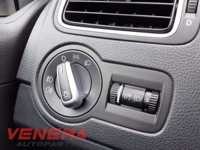 Volkswagen Polo V 1.2 TDI 12V BlueMotion Skrotfordon (2012, WIT)