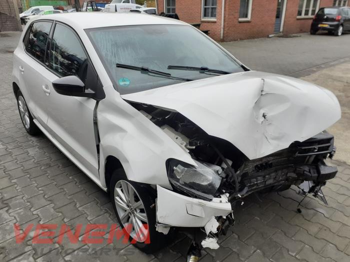 Volkswagen Polo V 1.2 TDI 12V BlueMotion Skrotfordon (2012, WIT)