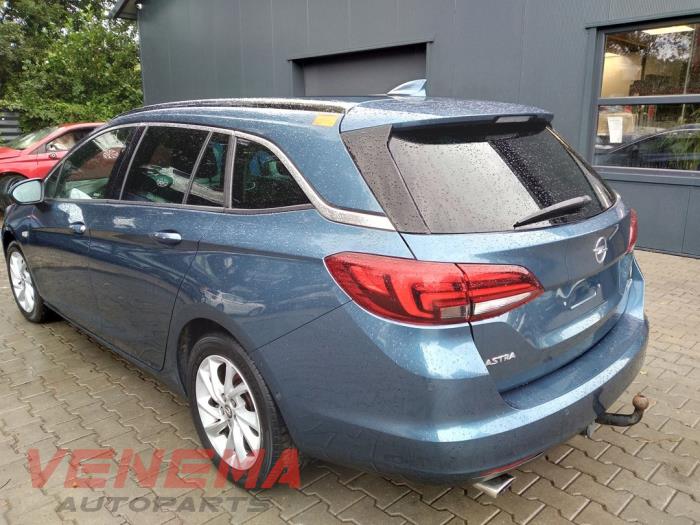 Opel Astra K Sports Tourer 1.6 BiTurbo CDTI 16V Sloopvoertuig (2017, Metallic, Blauw)