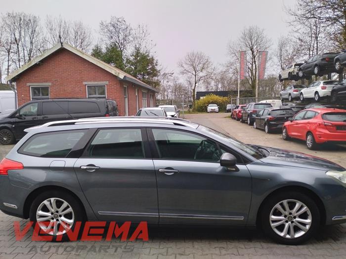 Citroen C5 III Tourer 1.6 16V THP 155 Skrotfordon (2011, METALLIC GRIJS)