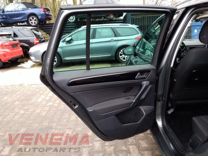 Volkswagen Golf Sportsvan 1.2 TSI 16V BlueMOTION Skrotfordon (2017, GRIJS)