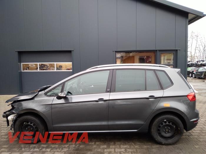 Volkswagen Golf Sportsvan 1.2 TSI 16V BlueMOTION Skrotfordon (2017, GRIJS)