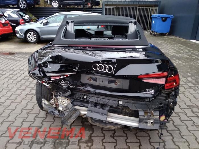 Audi A5 Cabrio 3.0 TDI V6 24V Quattro Skrotfordon (2017, ZWART)