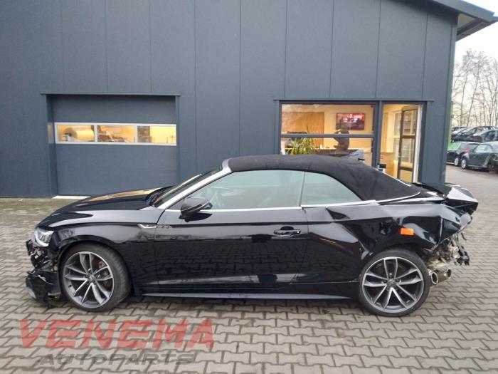 Audi A5 Cabrio 3.0 TDI V6 24V Quattro Skrotfordon (2017, ZWART)