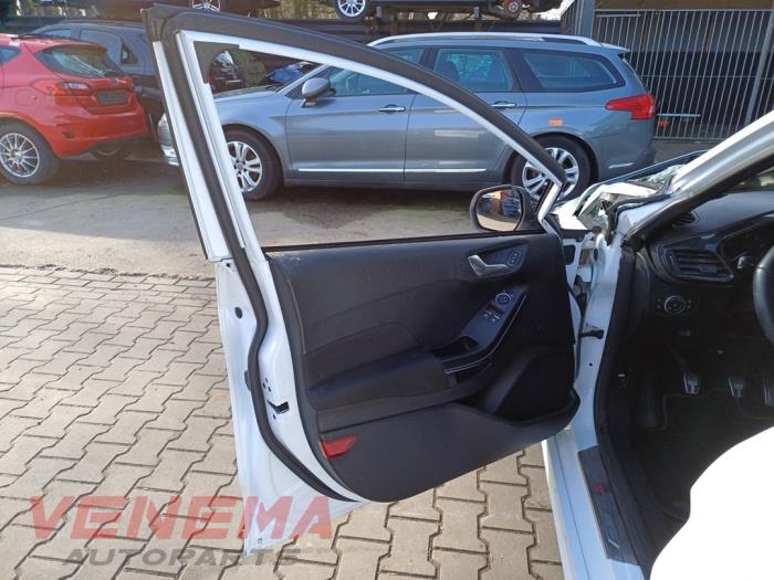 Ford Fiesta 7 1.0 EcoBoost 12V 100 Sloopvoertuig (2019, Wit)