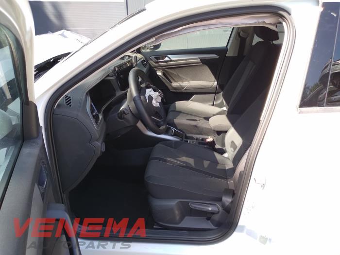 Volkswagen T-Roc I 1.0 TSI 12V Sloopvoertuig (2024, Wit)